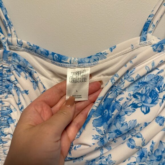 Wild Fable Large One Piece Swimsuit Blue Floral NWT - Picture 3 of 4